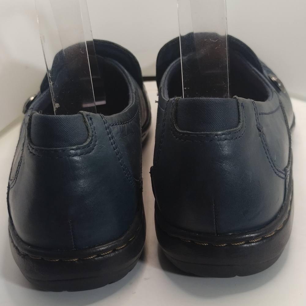 Cobb Hill Leather Loafer - Picture 4 of 11